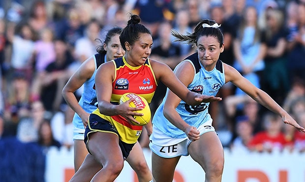 AFLW 2018 Rd 05 - Adelaide v Carlton ADELAIDE, AUSTRALIA - MARCH 03: Ruth Wallace of the Adelaide Crows heads for goal during the round five AFLW match between the Adelaide Crows and the Carlton Blues at Norwood Oval on March 3, 2018 in Adelaide, Australia. (Photo by Mark Brake/Getty Images/AFL Media)